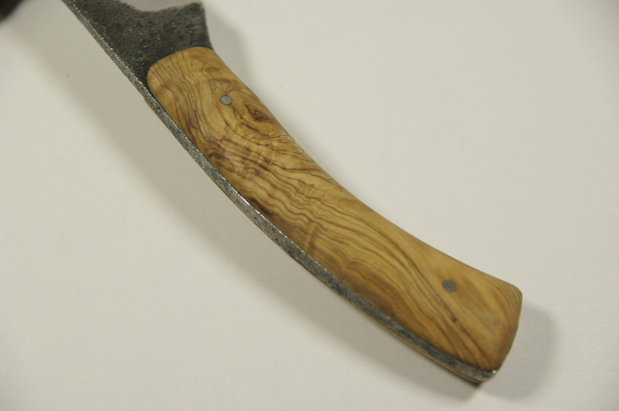 Couteau forgé, manche olivier – Image 3